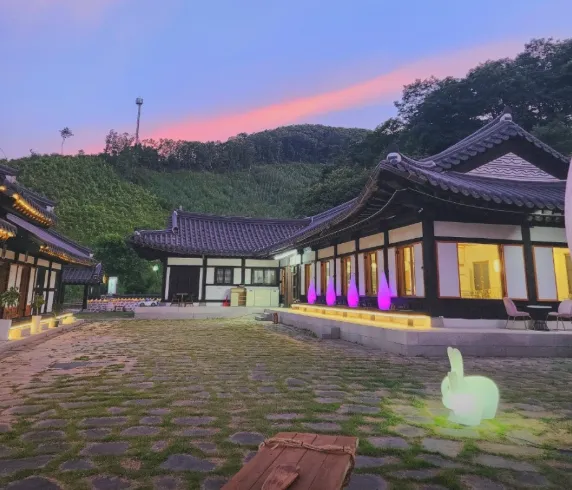 생방송투데이 여주 여주고구마빵, 한옥에서 즐기는 달콤한 휴식, 이리오너라 빵카페 방문기